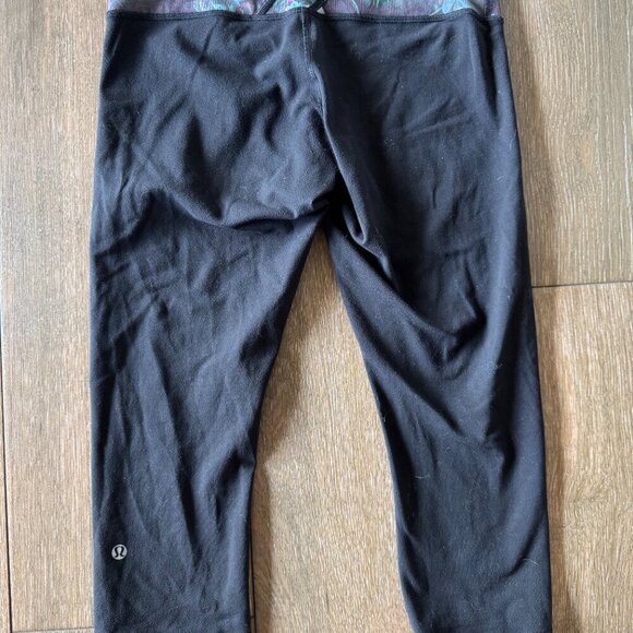 Lululemon Wunder Under Crop Capri leggings size 8 - Picture 6 of 7